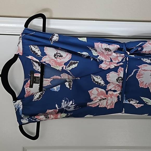 French Connection Dresses & Skirts - French Connection Dress: Faux Wraparound, Floral
